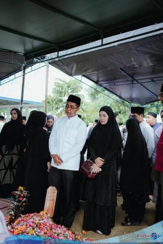 Wakil Bupati Rokan Hilir Sampaikan Belasungkawa atas Wafatnya Istri Bupati H. Bistamam